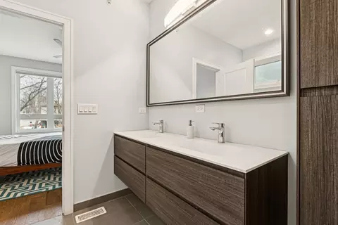 1120 Pitner Ave, Evanston, IL 60202 photo 23