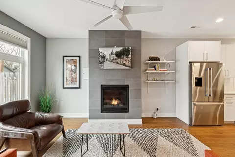 1120 Pitner Ave, Evanston, IL 60202 photo 10