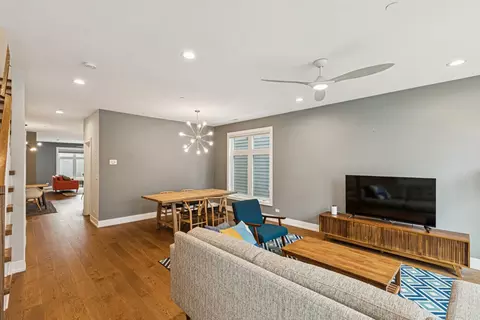 1120 Pitner Ave, Evanston, IL 60202 photo 3