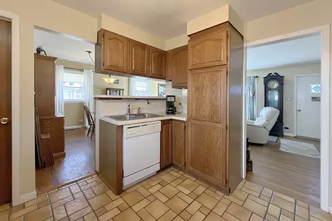 Kitchen - 62 Mayer Ave, Wheeling, IL 60090 photo 3 of 4
