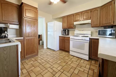 Kitchen - 62 Mayer Ave, Wheeling, IL 60090 photo 1 of 4