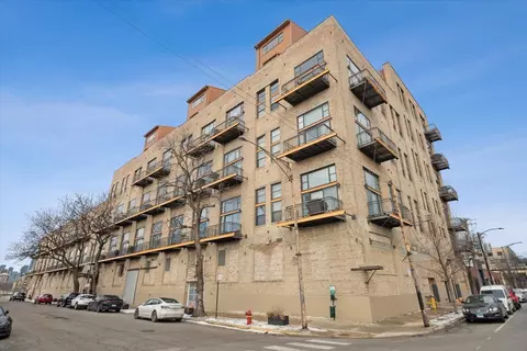 2545 S Dearborn St #606, Chicago, IL 60616