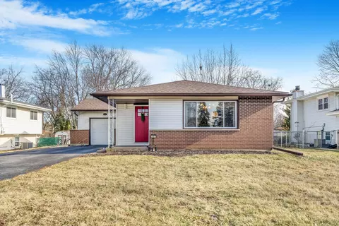 987 Lakewood Dr, Bartlett, IL 60103