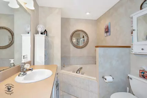 Bath - 1360 Pheasant Chase Cir, Beecher, IL 60401 photo 1 of 3