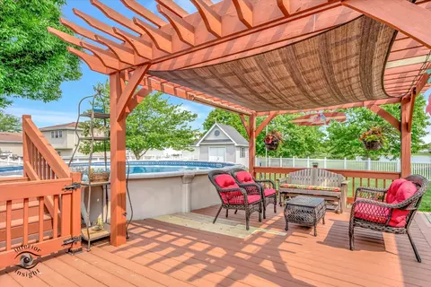 Exterior - 1360 Pheasant Chase Cir, Beecher, IL 60401 photo 4 of 8