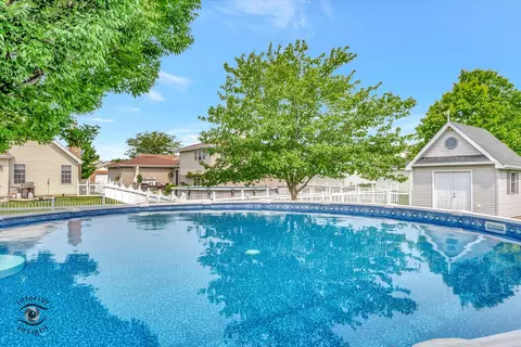 Exterior - 1360 Pheasant Chase Cir, Beecher, IL 60401 photo 5 of 8