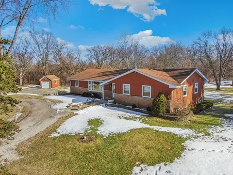 120 Apple Ave, Lemont, IL 60439