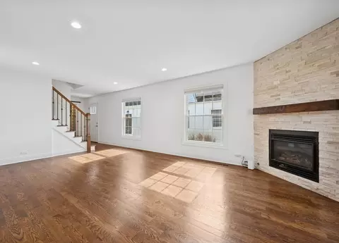 716 Indian Rd, Glenview, IL 60025 photo 3
