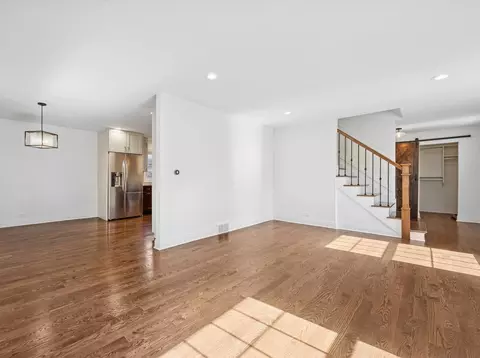 716 Indian Rd, Glenview, IL 60025 photo 4