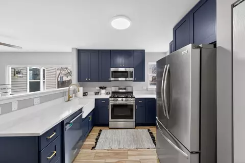 Kitchen - Undisclosed, Plainfield, IL 60586 photo 2 of 4