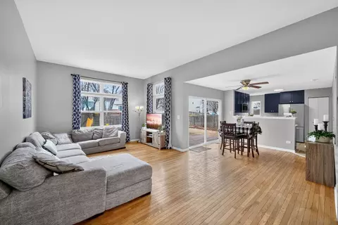 Living - Undisclosed, Plainfield, IL 60586 photo 2 of 3