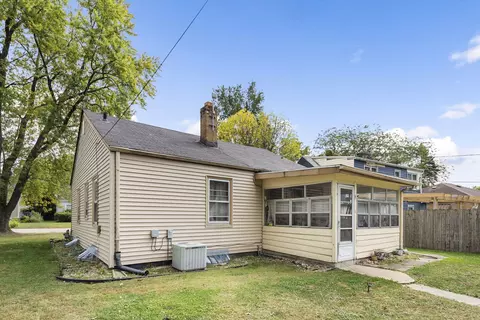 Exterior - 459 S Nelson Ave, Kankakee, IL 60901 photo 4 of 5