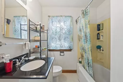 Bath - 459 S Nelson Ave, Kankakee, IL 60901 photo 1 of 1
