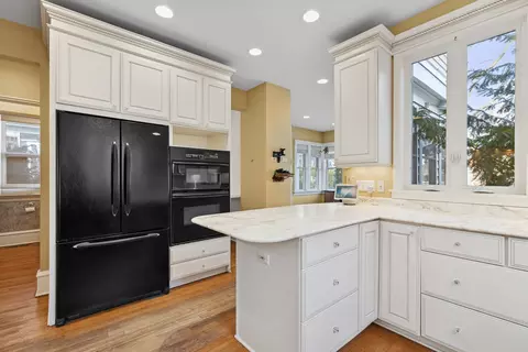922 Forest Ave, Wilmette, IL 60091 photo 9