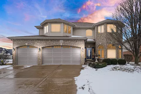 21156 Christina Dr, Matteson, IL 60443