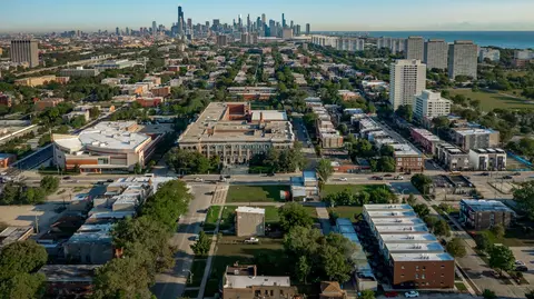 Undisclosed, Chicago, IL 60653 photo 1