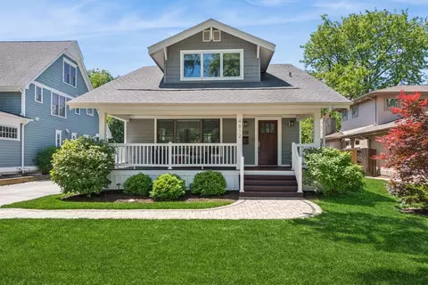 4812 Stonewall Ave, Downers Grove, IL 60515