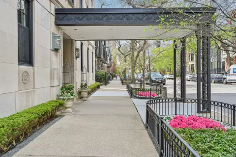 Exterior - 73 Elm St #12D, Chicago, IL 60611 photo 2 of 2