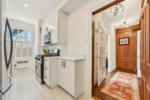 Kitchen - 73 Elm St #12D, Chicago, IL 60611 photo 5 of 5