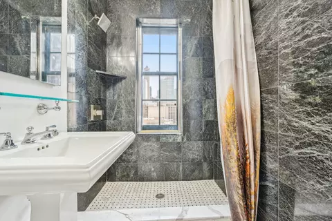 Bath - 73 Elm St #12D, Chicago, IL 60611 photo 3 of 3