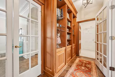 Entry Way - 73 Elm St #12D, Chicago, IL 60611 photo 2 of 8