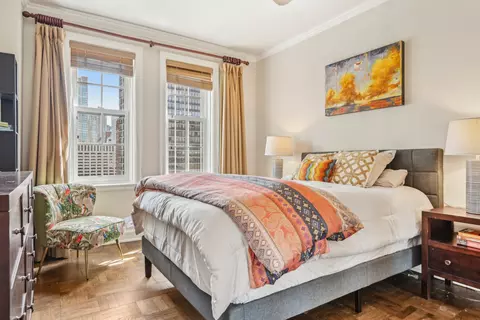 Bedroom - 73 Elm St #12D, Chicago, IL 60611 photo 4 of 5