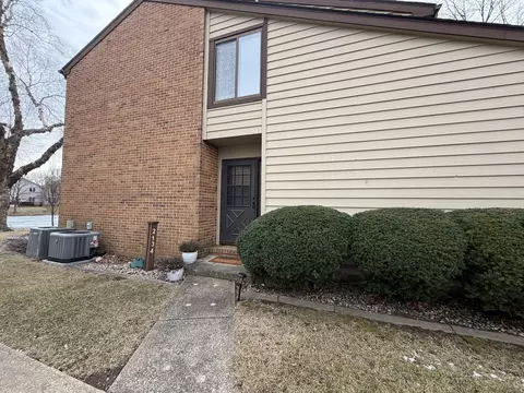 2134 Harbortown Cir #2134, Champaign, IL 61821