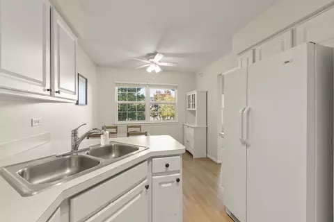 2513 Dickens Dr, Aurora, IL 60503 photo 9