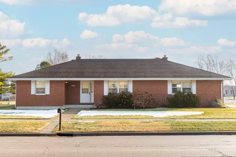 844 S 7th St, Dekalb, IL 60115