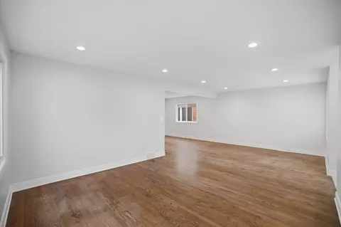 Living - Undisclosed, Chicago, IL 60646 photo 1 of 6