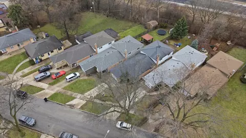 View/Area - Undisclosed, Chicago, IL 60646 photo 2 of 5