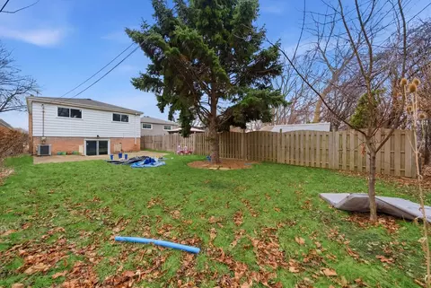 Exterior - Undisclosed, Chicago, IL 60646 photo 6 of 6