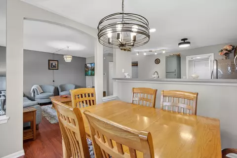 Dining - 11010 Cape Cod Ln #3, Huntley, IL 60142 photo 2 of 2