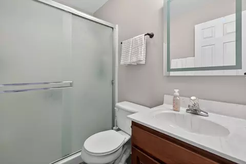 Bath - 11010 Cape Cod Ln #3, Huntley, IL 60142 photo 2 of 2