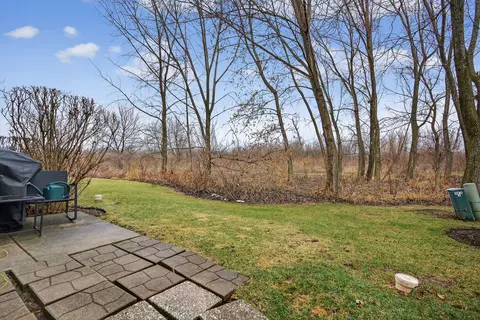 Exterior - 11010 Cape Cod Ln #3, Huntley, IL 60142 photo 4 of 5