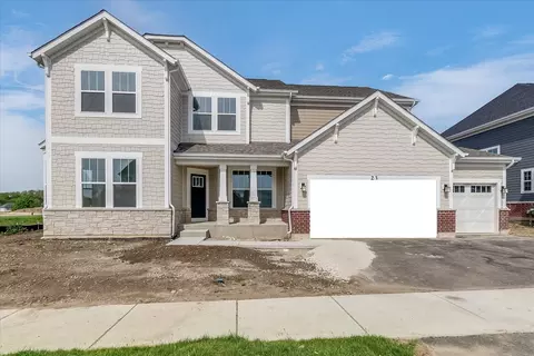 23 Hawthorn Ridge Dr, Hawthorn Woods, IL 60047