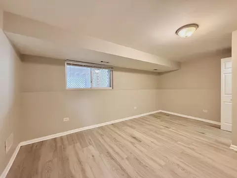 Bedroom - 17213 Springtide Ln, Hazel Crest, IL 60429 photo 7 of 7