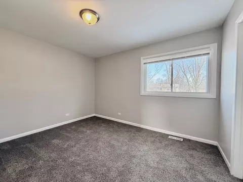 Bedroom - 17213 Springtide Ln, Hazel Crest, IL 60429 photo 1 of 7