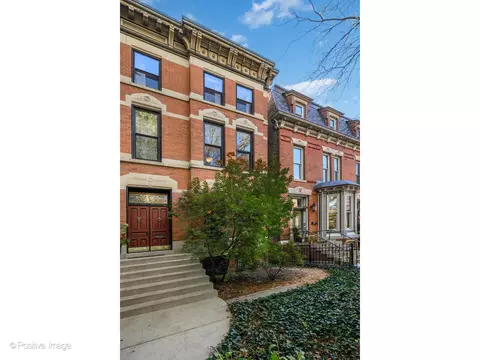 1957 W Schiller St, Chicago, IL 60622