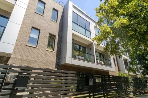 1727 N Winnebago Ave, Chicago, IL 60647