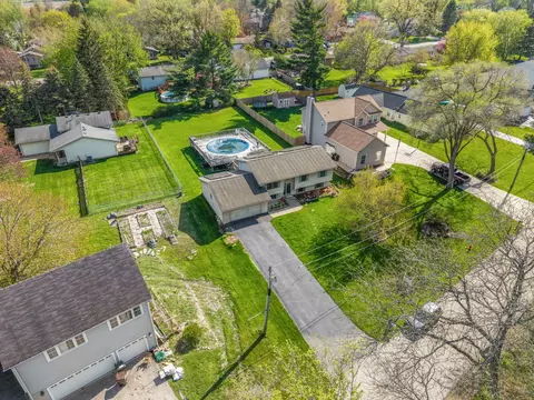 View/Area - 3505 W Beach Dr, Mchenry, IL 60050 photo 3 of 4