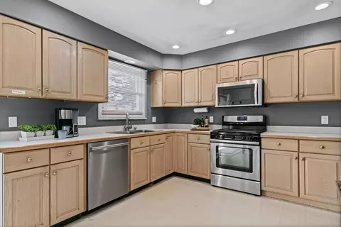 Kitchen - 3505 W Beach Dr, Mchenry, IL 60050 photo 2 of 2