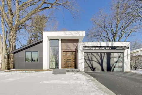 2238 Prairie St, Glenview, IL 60025