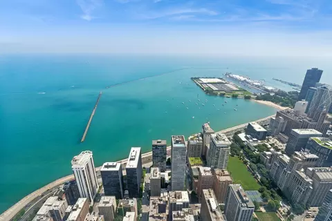 View/Area - 175 E Delaware Pl #8504, Chicago, IL 60611 photo 2 of 6