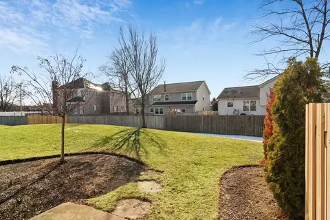 Exterior - 988 Ridgefield Ln, Wheeling, IL 60090 photo 2 of 3