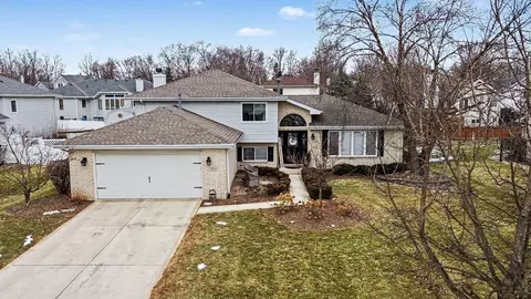 View/Area - 3211 Apache Dr, New Lenox, IL 60451 photo 2 of 5