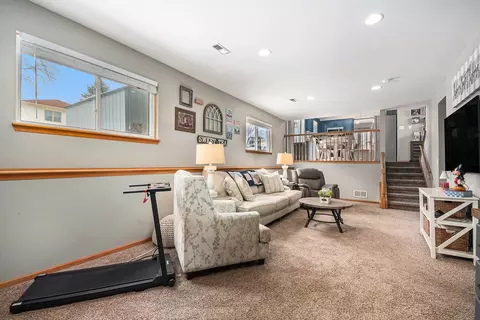 Living - 3211 Apache Dr, New Lenox, IL 60451 photo 2 of 2