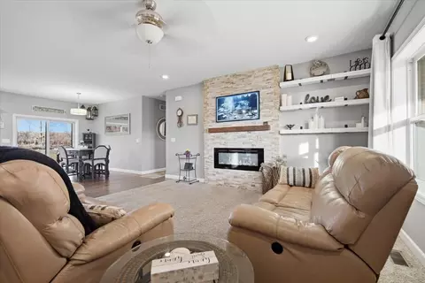 500 Raef Rd, Downs, IL 61736 photo 11