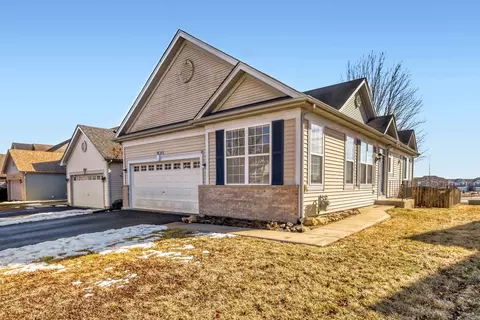 7630 Stonecrop Ln, Joliet, IL 60431