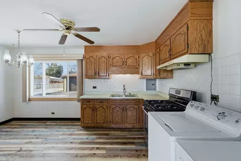 Kitchen - 8808 Cranbrook Ln, Bridgeview, IL 60455 photo 1 of 1